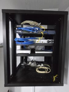 server rack cable management